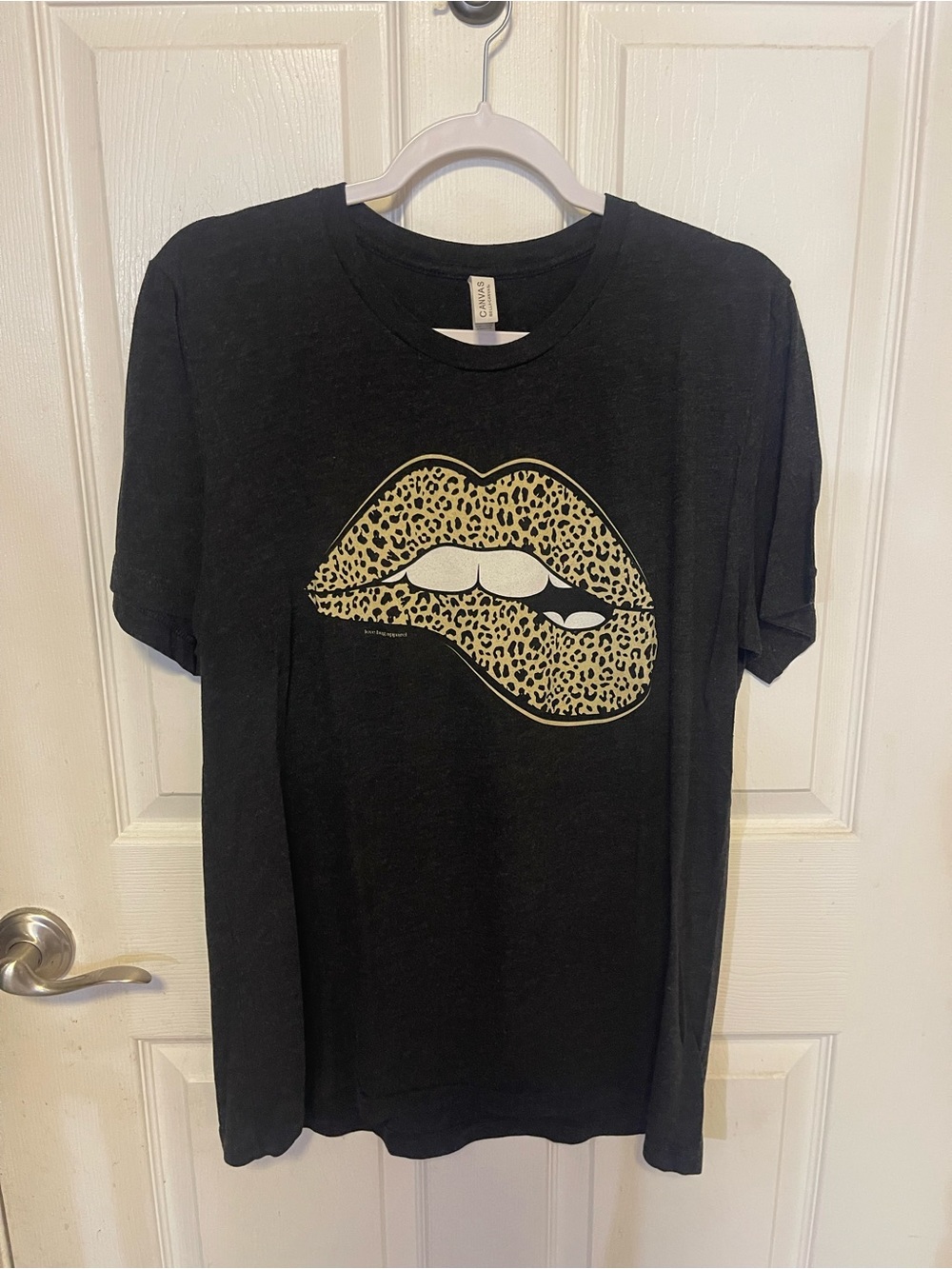 Women's Black Graphic Tee with Leopard Print Lips
